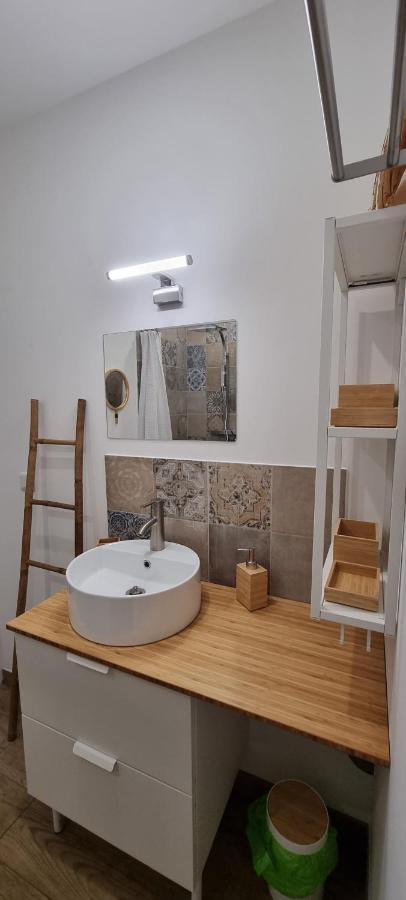 Appartement Chaleureux En Ardeche La Roche-de-Glun Zewnętrze zdjęcie